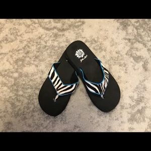 ❤️Yellow Box Flip Flops